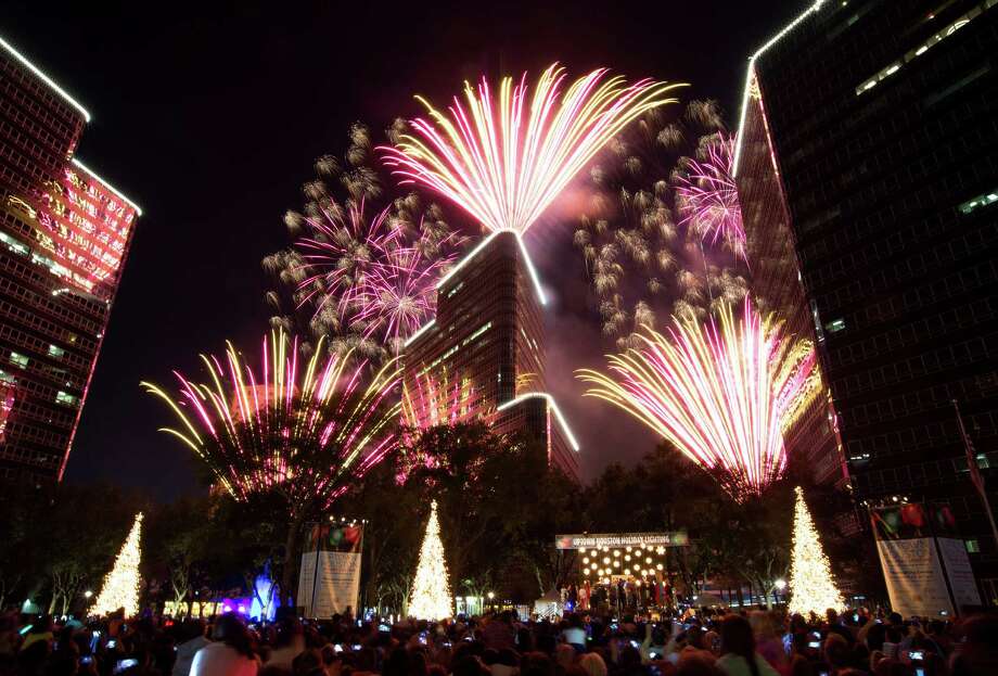 uptown holiday lighting postponed until 2019 houston chronicle dallas christmas tree lighting 2019