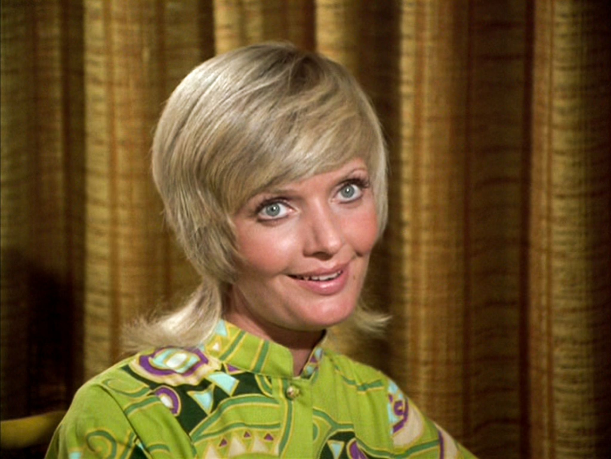 R.I.P. Florence Henderson, beloved mom of 'The Brady Bunch