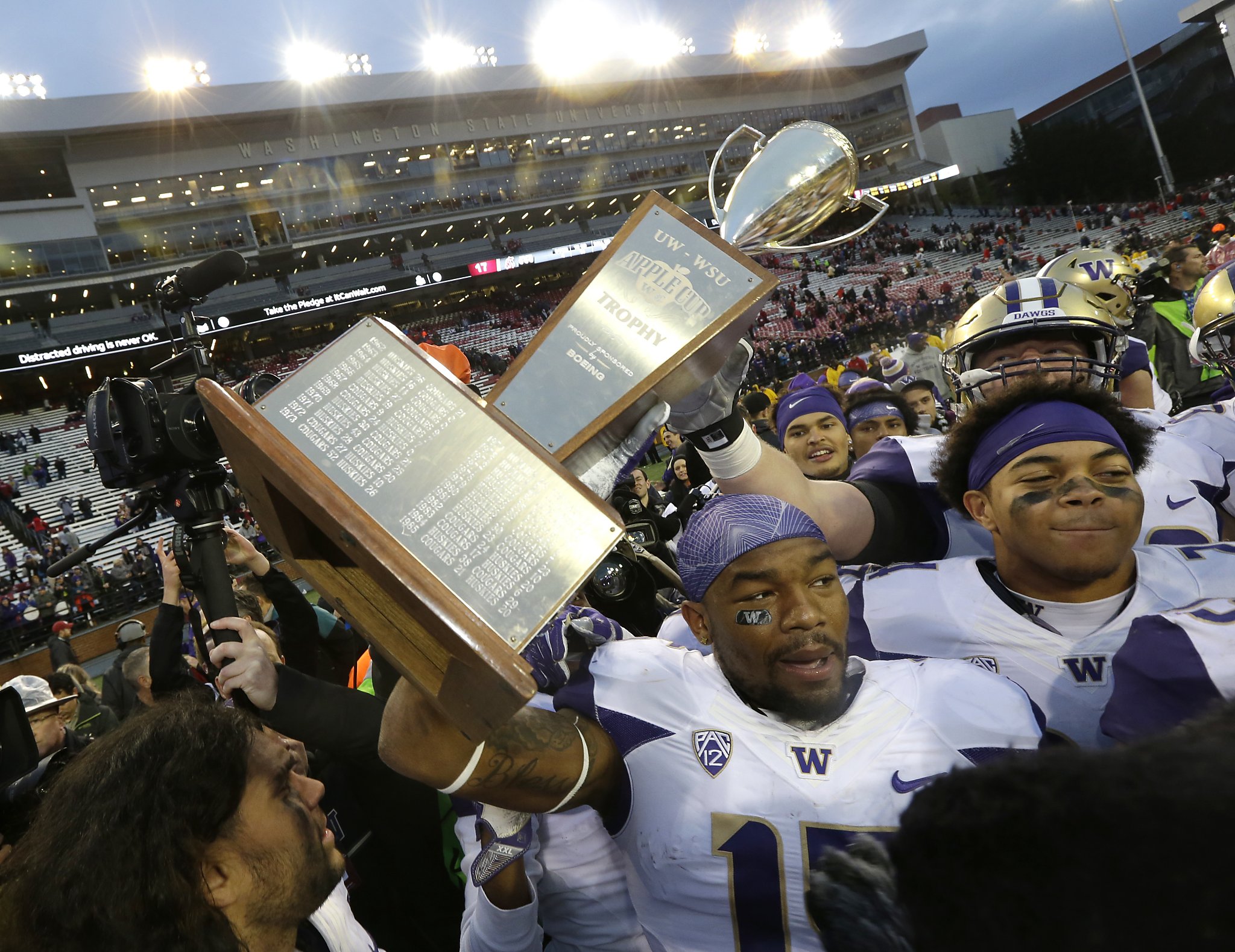 Washington’s Apple Cup will draw plenty of attention in California