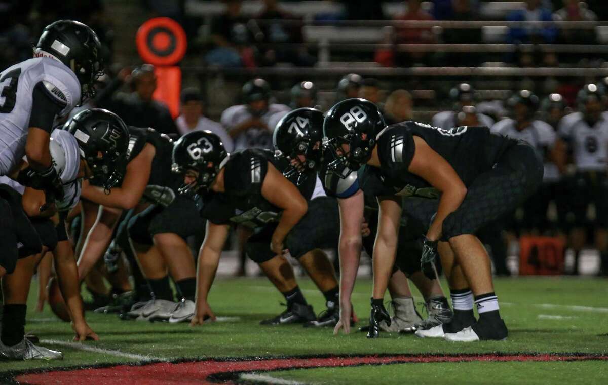 Steele’s offense lines up against Weslaco East in a Class 6A Division II third-round playoff game between at Buccaneer Stadium in Corpus Christi on Nov. 25, 2016.