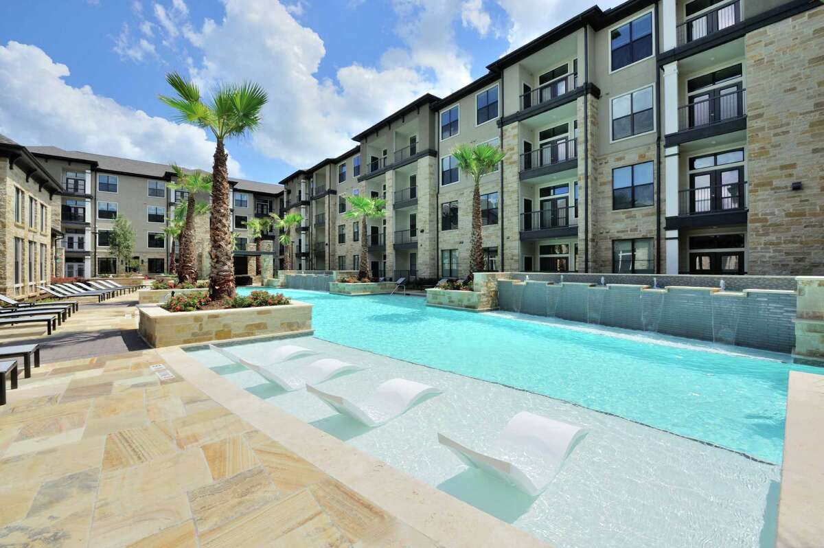 Alliance Residential moves forward on apartments at former tortilla