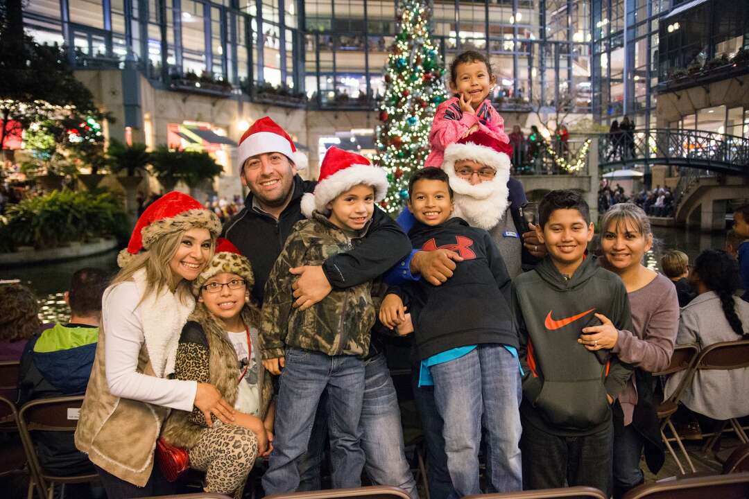 H-E-B Christmas Tree Ceremony Moves To Travis Park