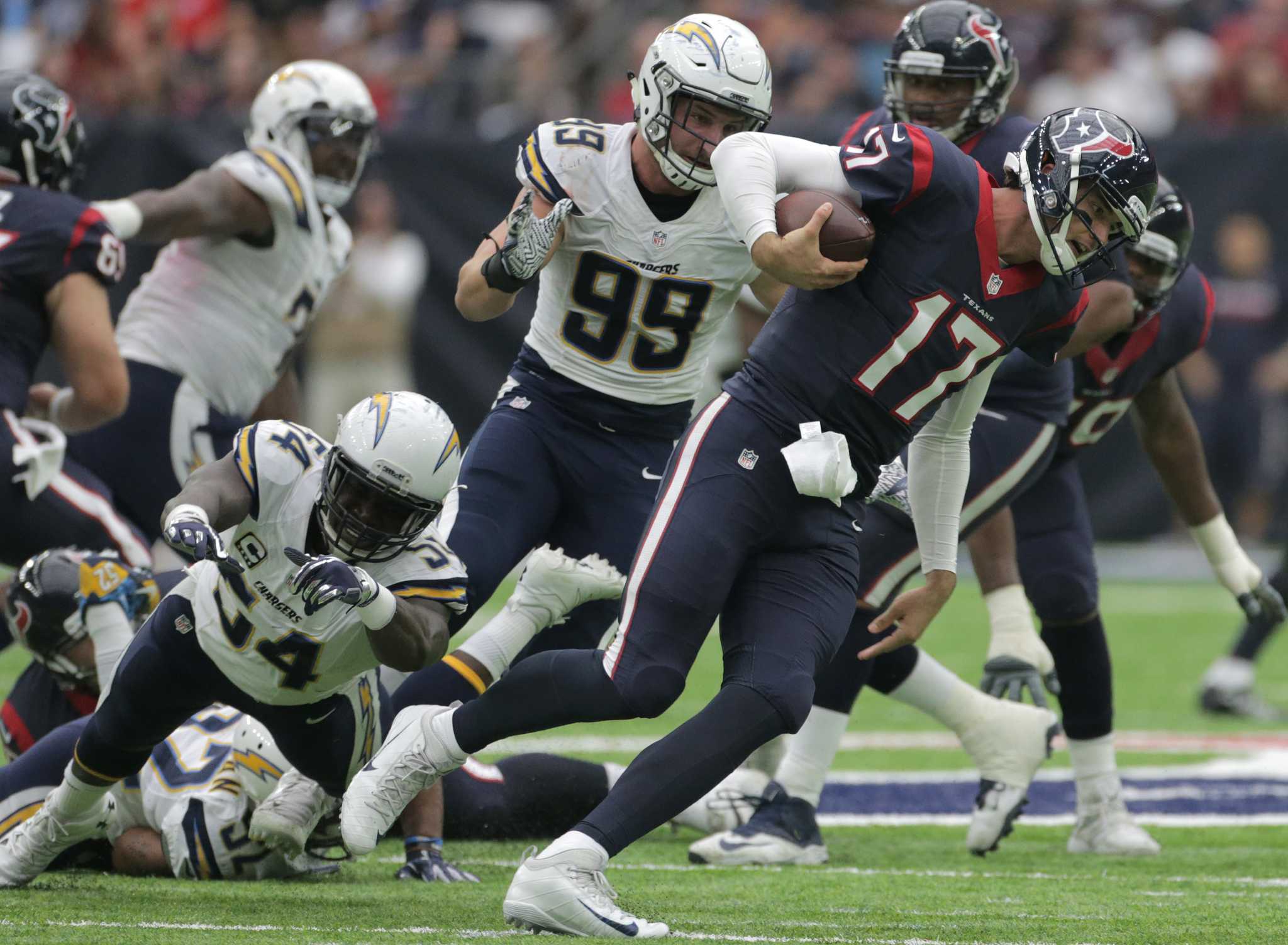 Houston, Texas, USA. 27th Nov, 2016. San Diego Chargers defensive end Joey  Bosa (99) during the 1st quarter of an NFL game between the Houston Texans  and the San Diego Chargers at