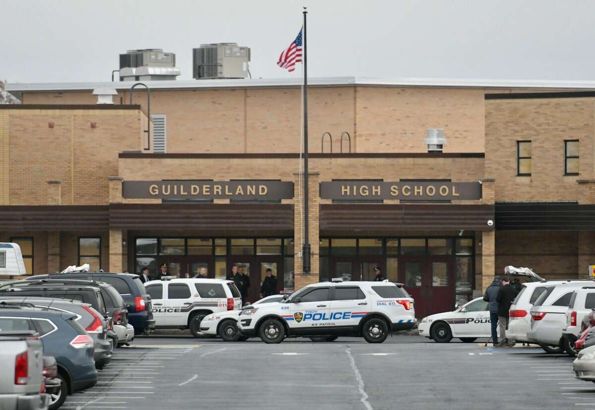 Checkpoints at Guilderland High School after bomb threat