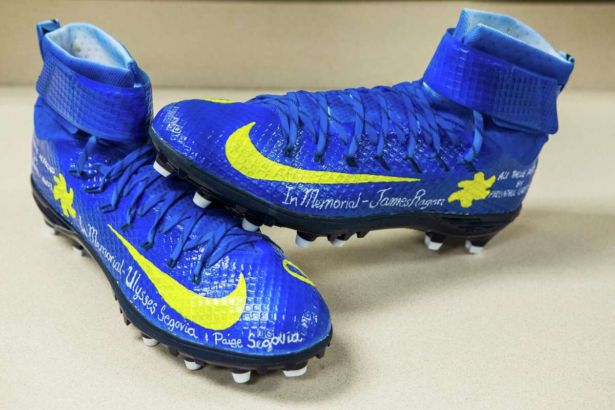 best d end cleats