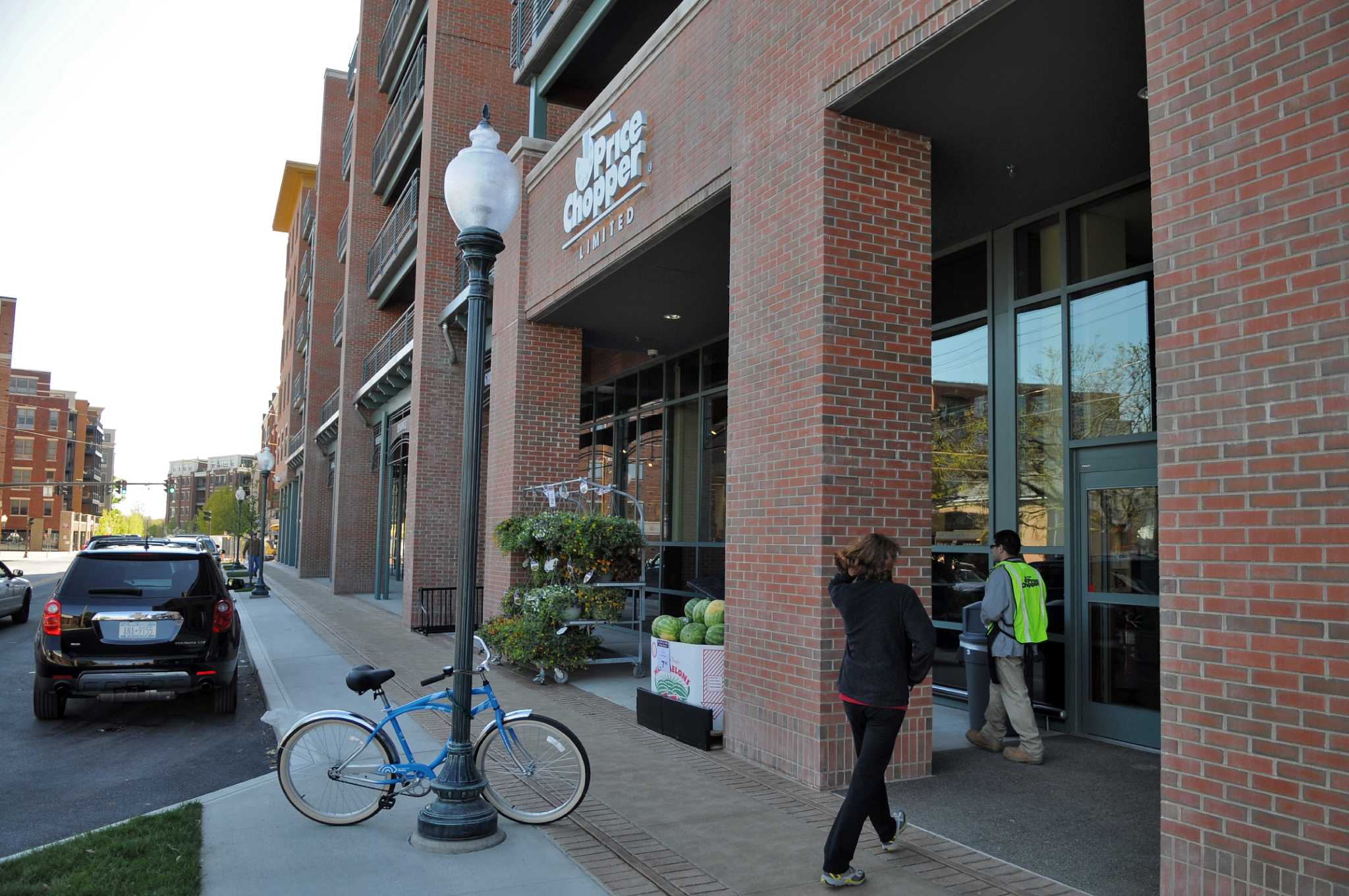 New marketplace to open in former Saratoga Springs Price Chopper