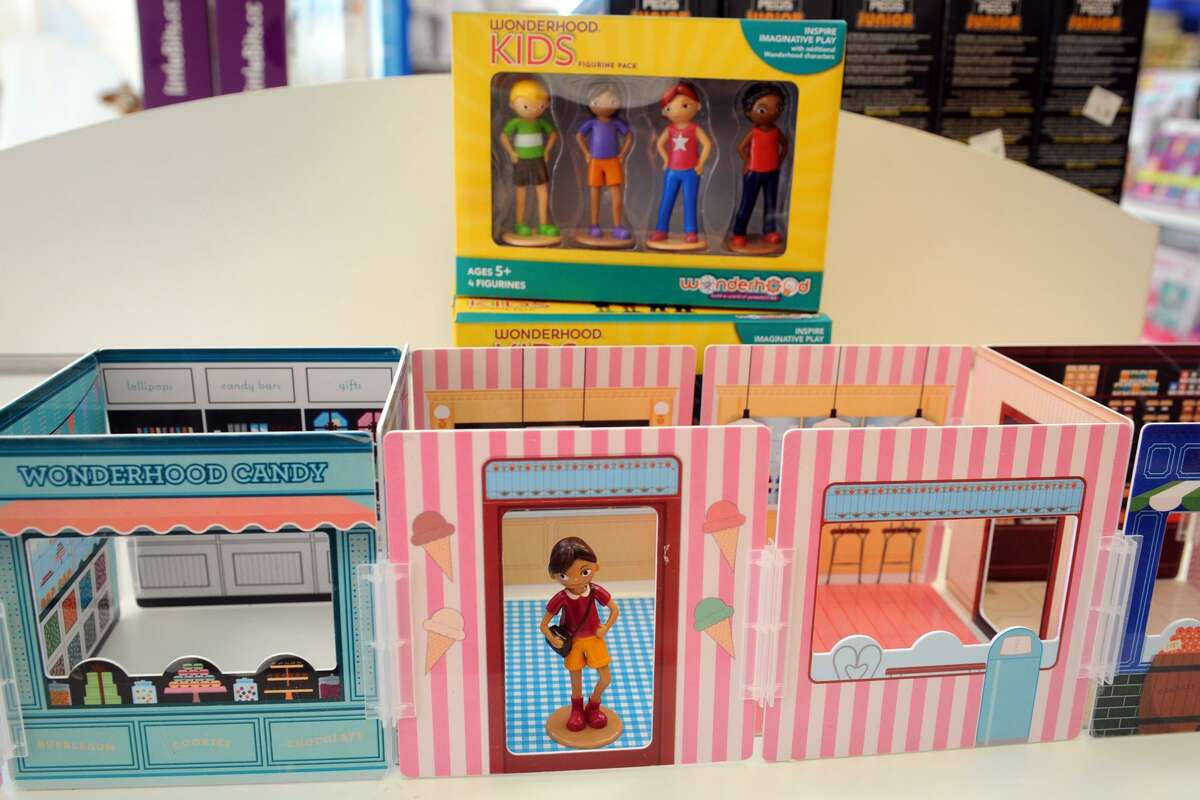 Fairfield toy store among those carrying new construction toys for girls