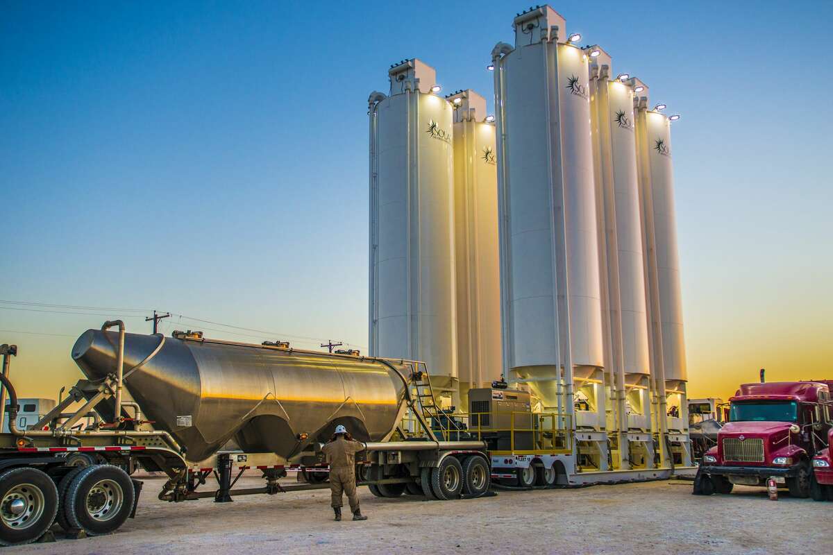 Solaris Oilfield Infrastructure ramps up mobile sand silo production