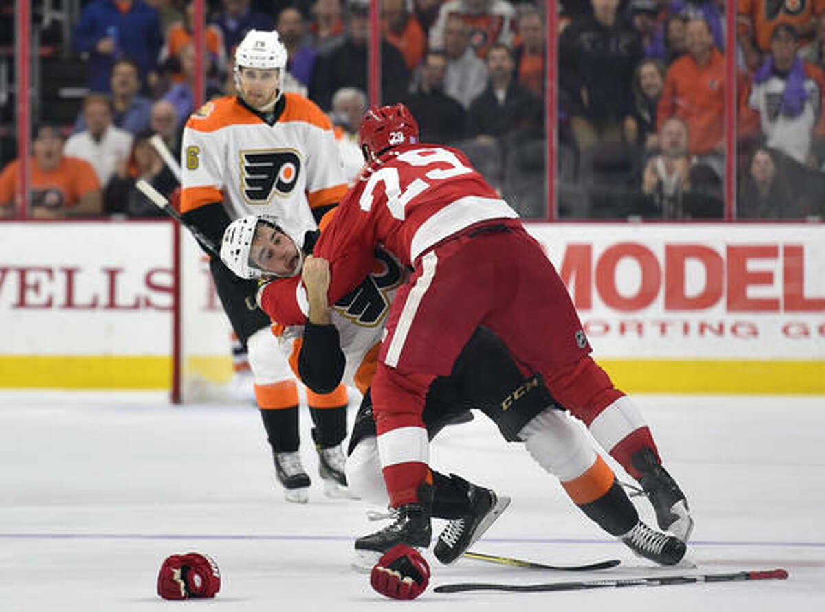 GOOD GOAL: After review, Flyers win on Brayden Schenn's OT goal