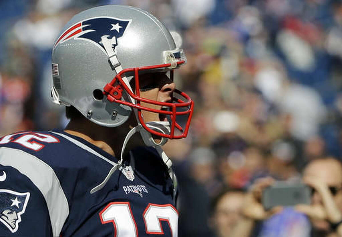 Brady has big day in homecoming, Patriots beat Bengals 35-17