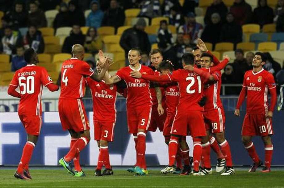 Benfica Beats Dynamo Kiev 2 0 In Champions League The Edwardsville Intelligencer