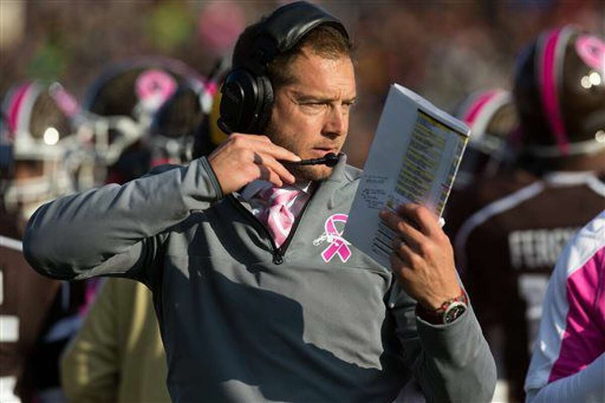Western Michigan head coach P.J. Fleck reacts after a timeout during the first half of an NCAA college football game against Eastern Michigan in Kalamazoo, Mich., Saturday, Oct. 22, 2016. (Bryan Bennett/Kalamazoo Gazette-MLive Media Group via AP)