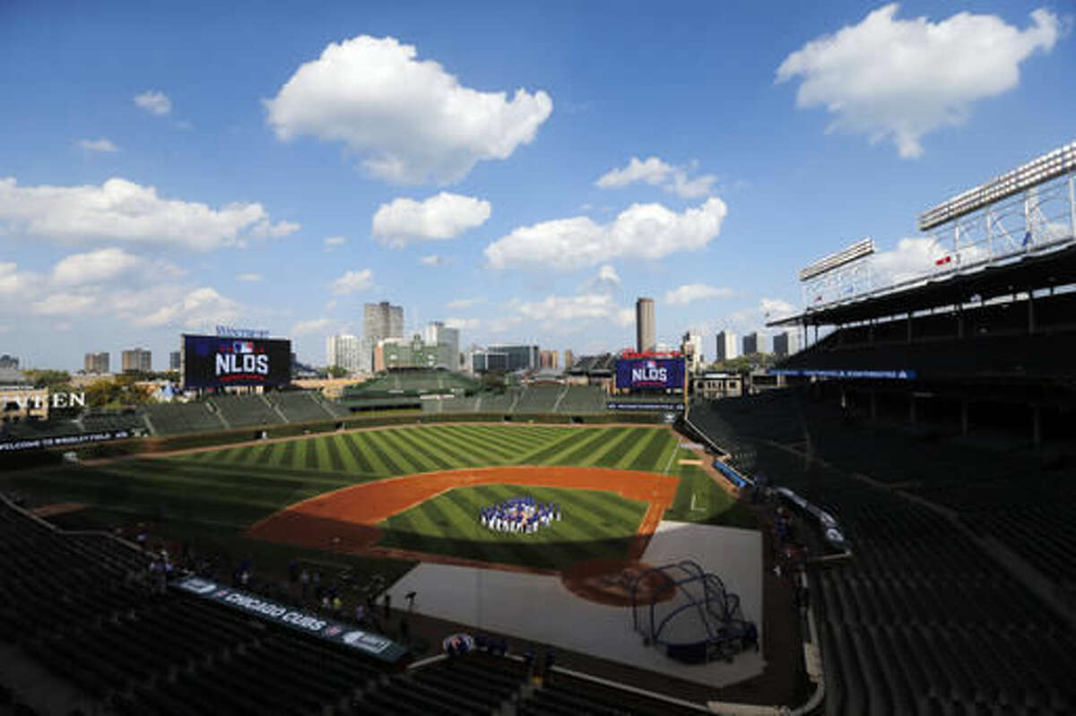 Cubs need to beat Pirates to give Chicago a fall foliage tour of Wrigley -  Chicago - Chicago Sun-Times