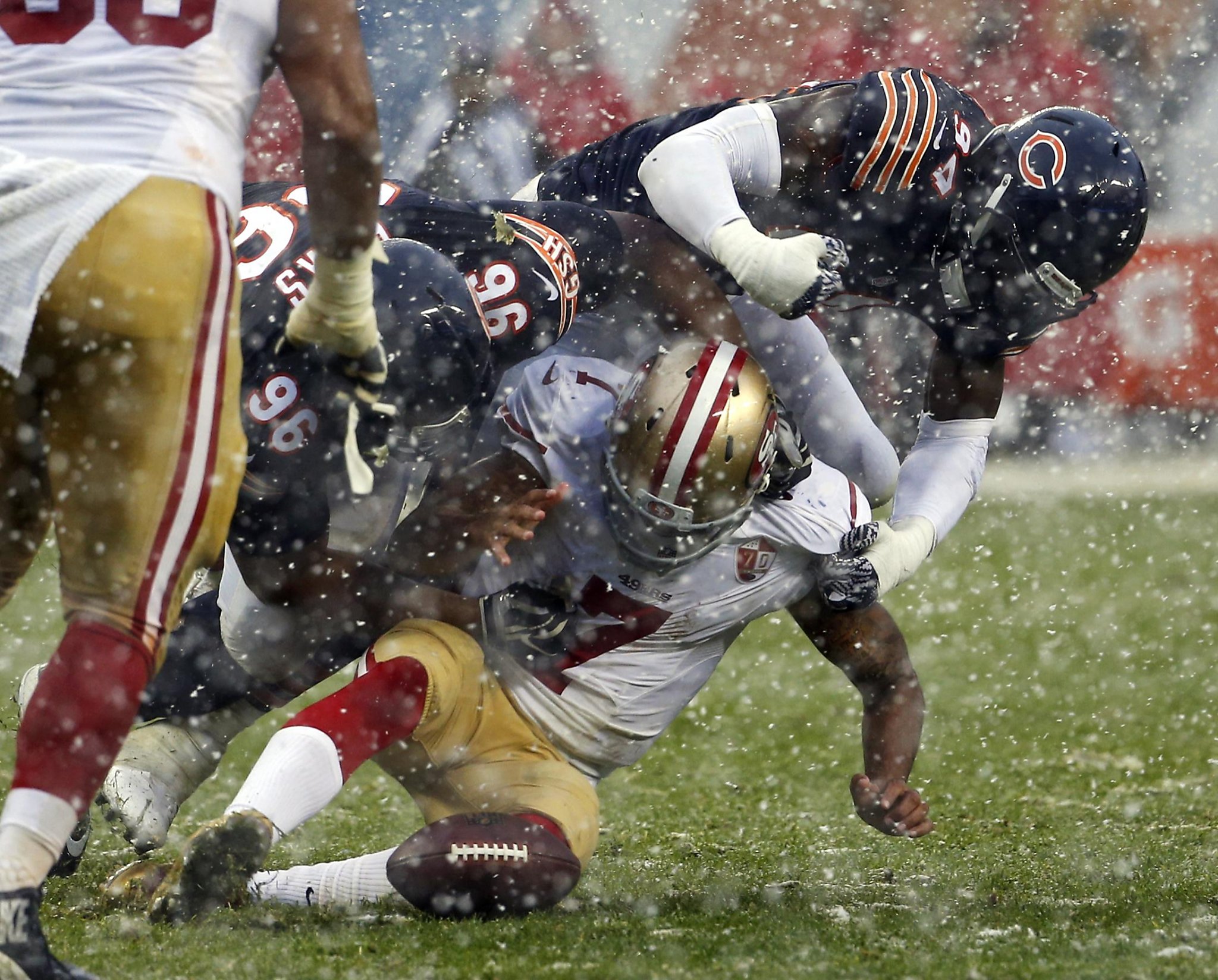 Bears clinch No. 3 seed with 14-9 win over 49ers - ABC7 Chicago