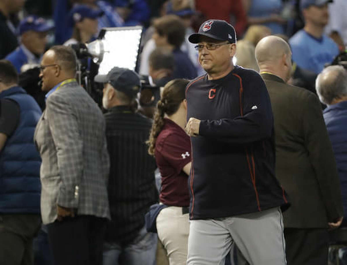 Cleveland Indians manager Terry Francona watches batting practice before Game 4 of the Major League Baseball World Series against the Chicago Cubs Saturday, Oct. 29, 2016, in Chicago. (AP Photo/David J. Phillip)