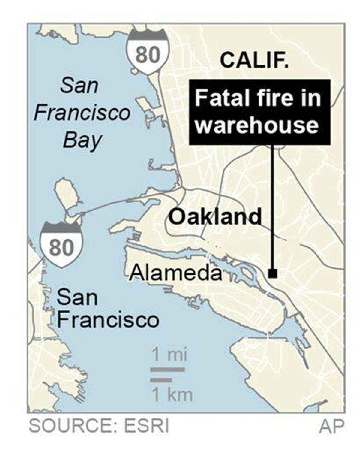 San Francisco Bay Area authorities say a fire has broken out at an Oakland warehouse.; 1c x 4 inches; 46.5 mm x 101 mm;