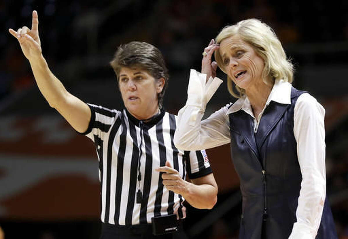 Baylor head coach Kim Mulkey argues a call in the first half of an NCAA college basketball game against Tennessee, Sunday, Dec. 4, 2016, in Knoxville, Tenn. (AP Photo/Mark Humphrey)