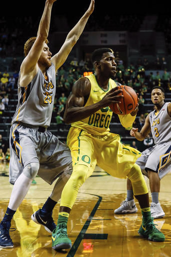 Ennis relishing another chance for a full season with Oregon