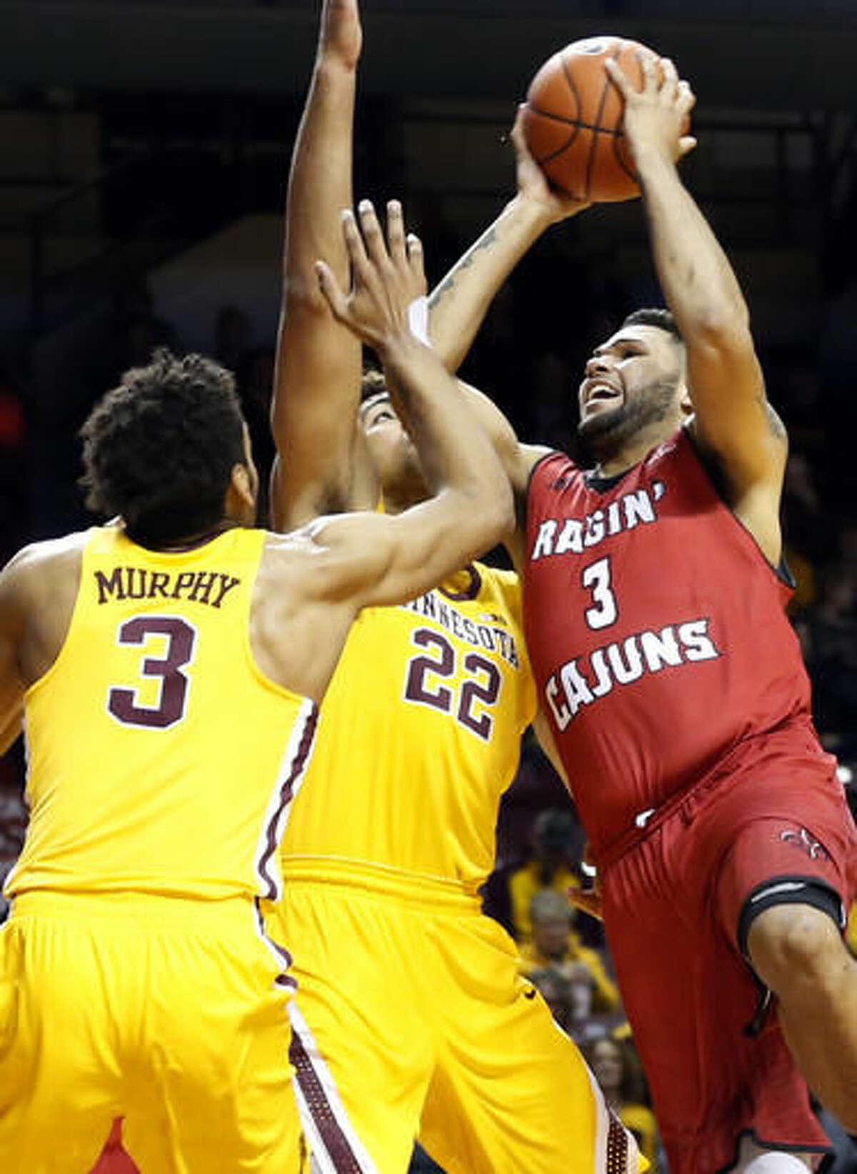 Minnesota hits from 3 to beat LouisianaLafayette 8674