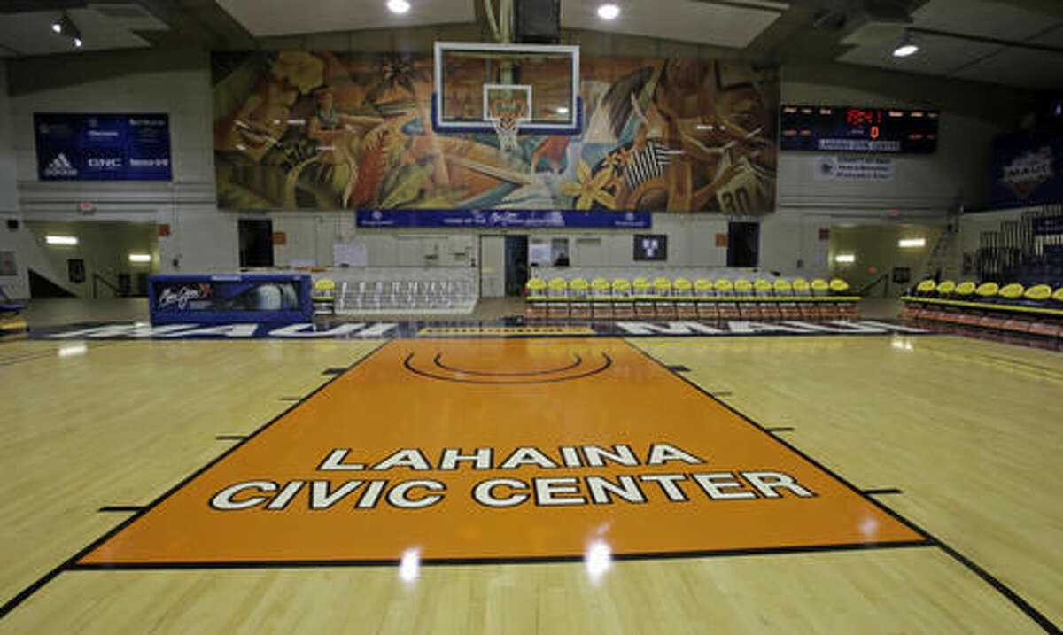 Lahaina Civic Center adds quaintness to Maui Invitational