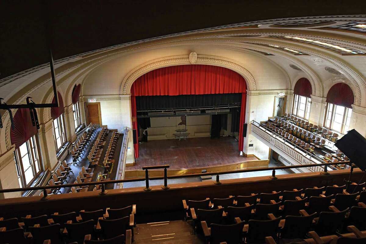 UAlbany offers tour of Schuyler Building