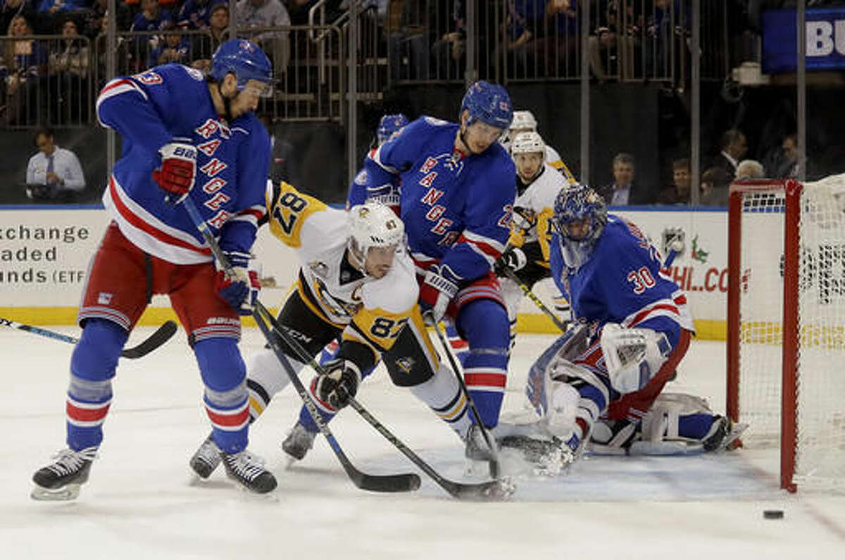 Crosby Penguins Pull Away From Rangers In 6 1 Rout 