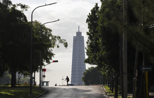 Weeping, hopeful, Cubans look to future without Fidel Castro