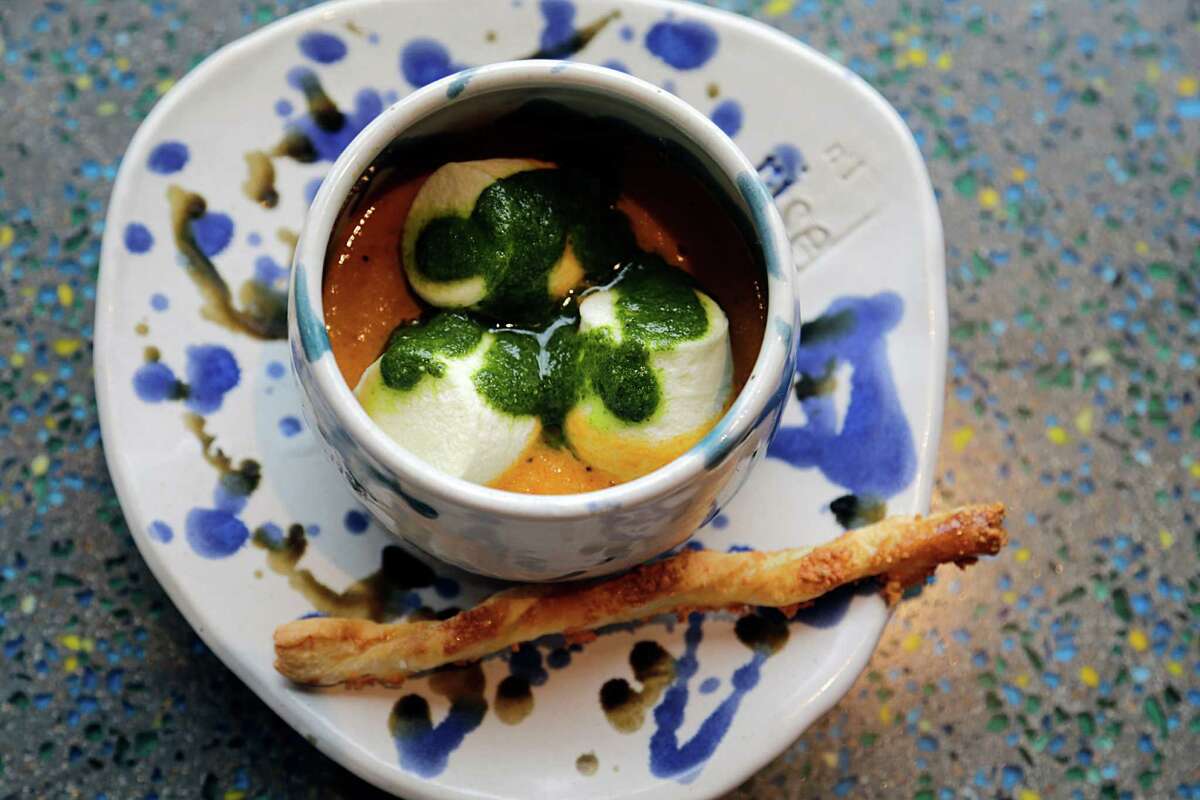 Review Dallas import Rise No. 2 is high on souffles and charm