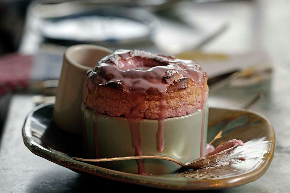 Review Dallas import Rise No. 2 is high on souffles and charm