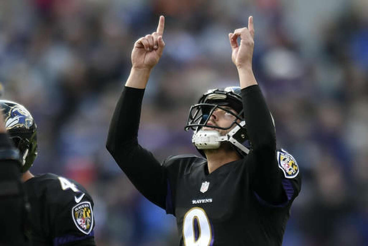 Kicker Justin Tucker passes Matt Stover for most points in Ravens