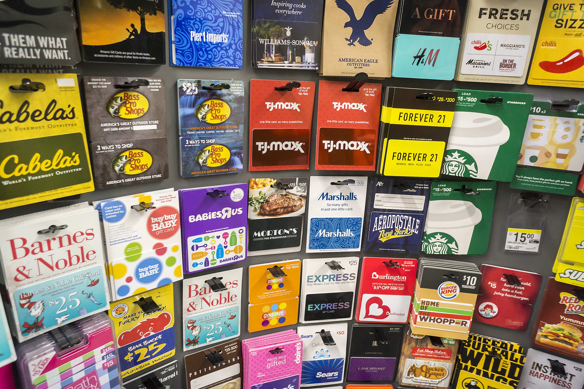 New Yorkers Getting Better At Using, Not Losing, Gift Cards