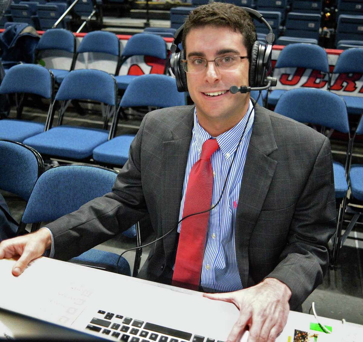 How Jason Benetti manages three broadcast jobs