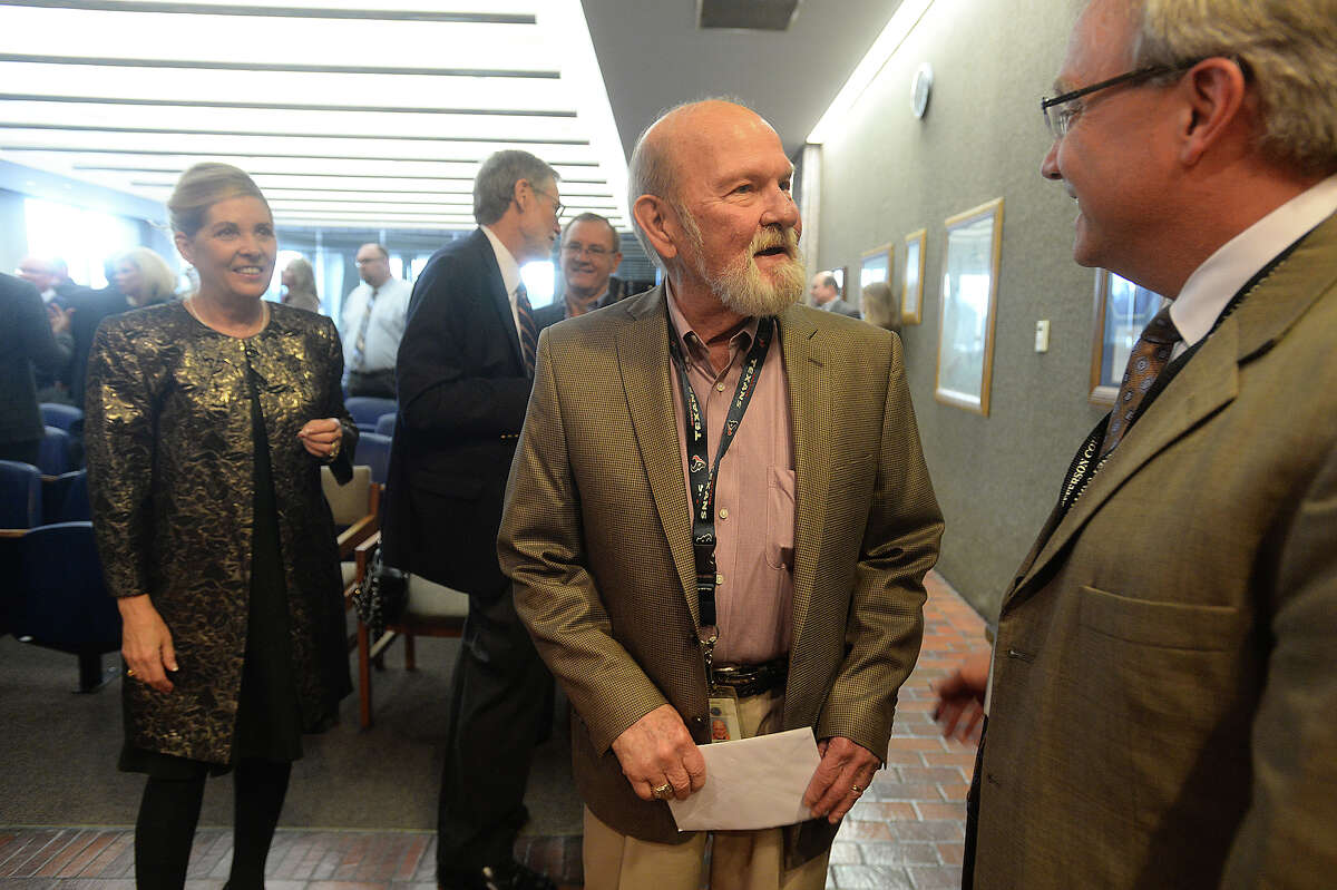 Retiring Judge Gary Sanderson celebrated at courthouse party