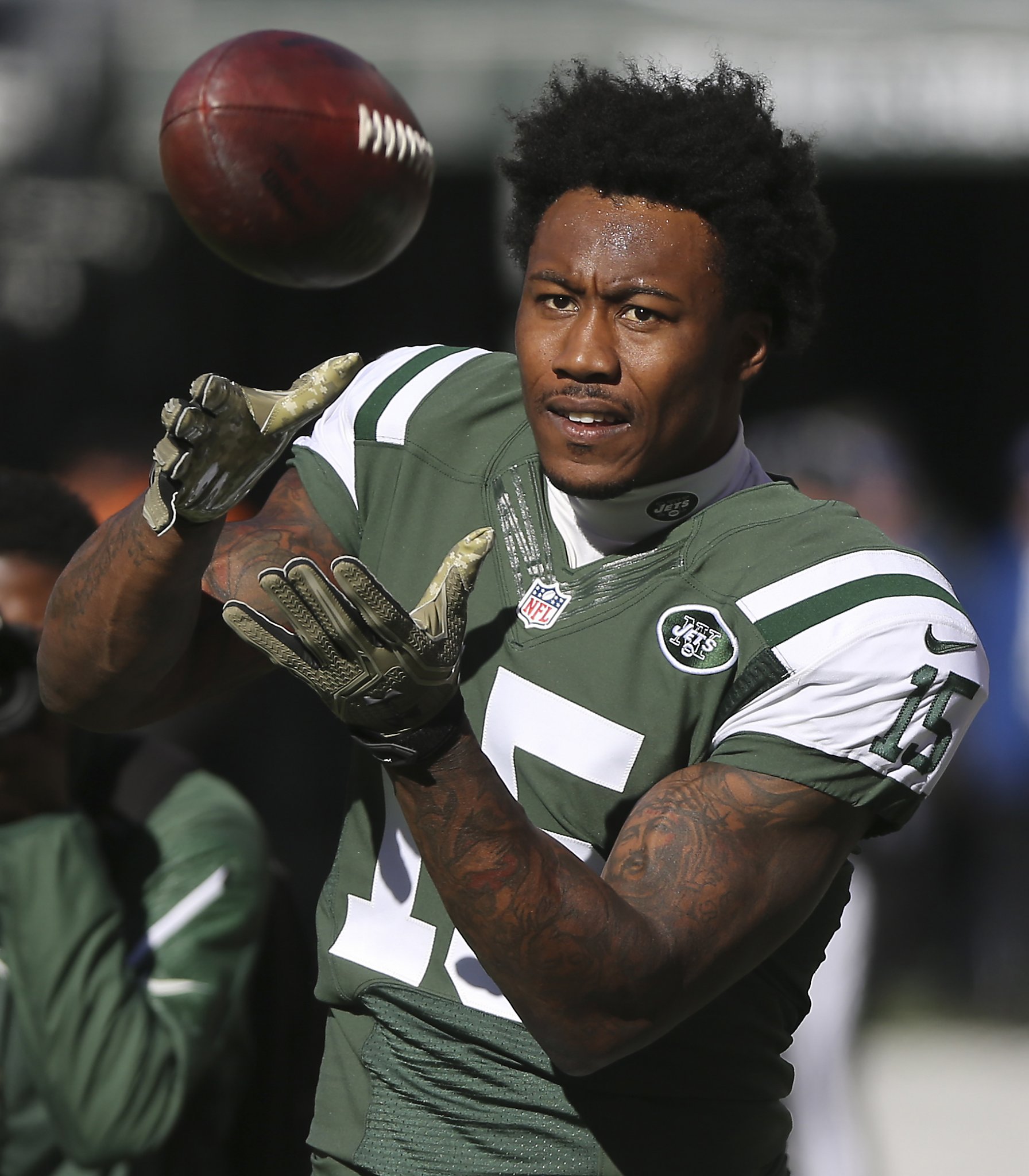 AP source: Jets releasing WR Brandon Marshall