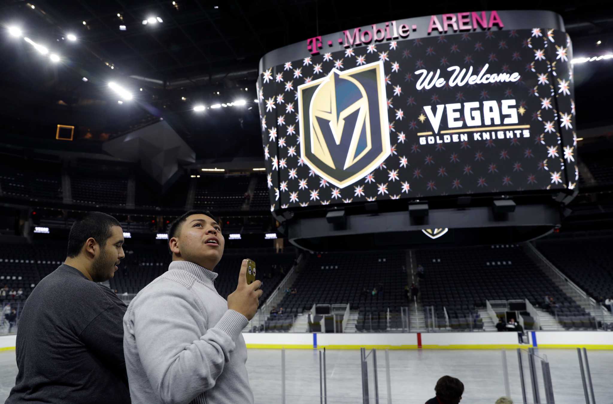 Vegas Golden Knights, Named to Avoid Trademark Dispute, Face Trademark  Dispute - The New York Times