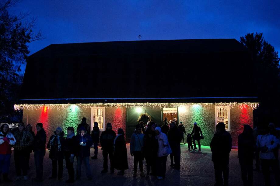 Dow Gardens Christmas Walk Midland Daily News