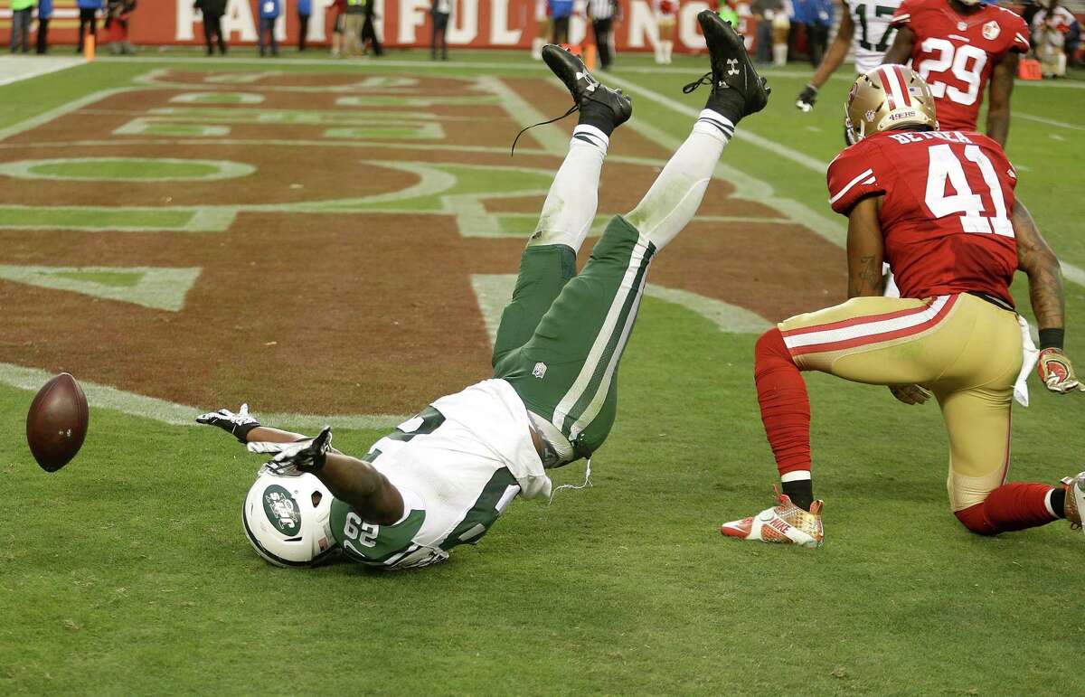 Bilal Powell's season-ending injury hits Jets teammates hard