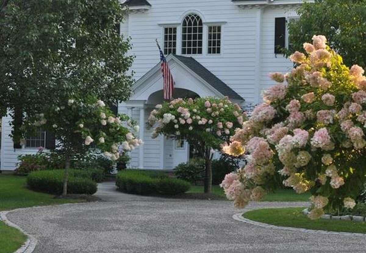 For sale 5 homes in the North Colonie school district