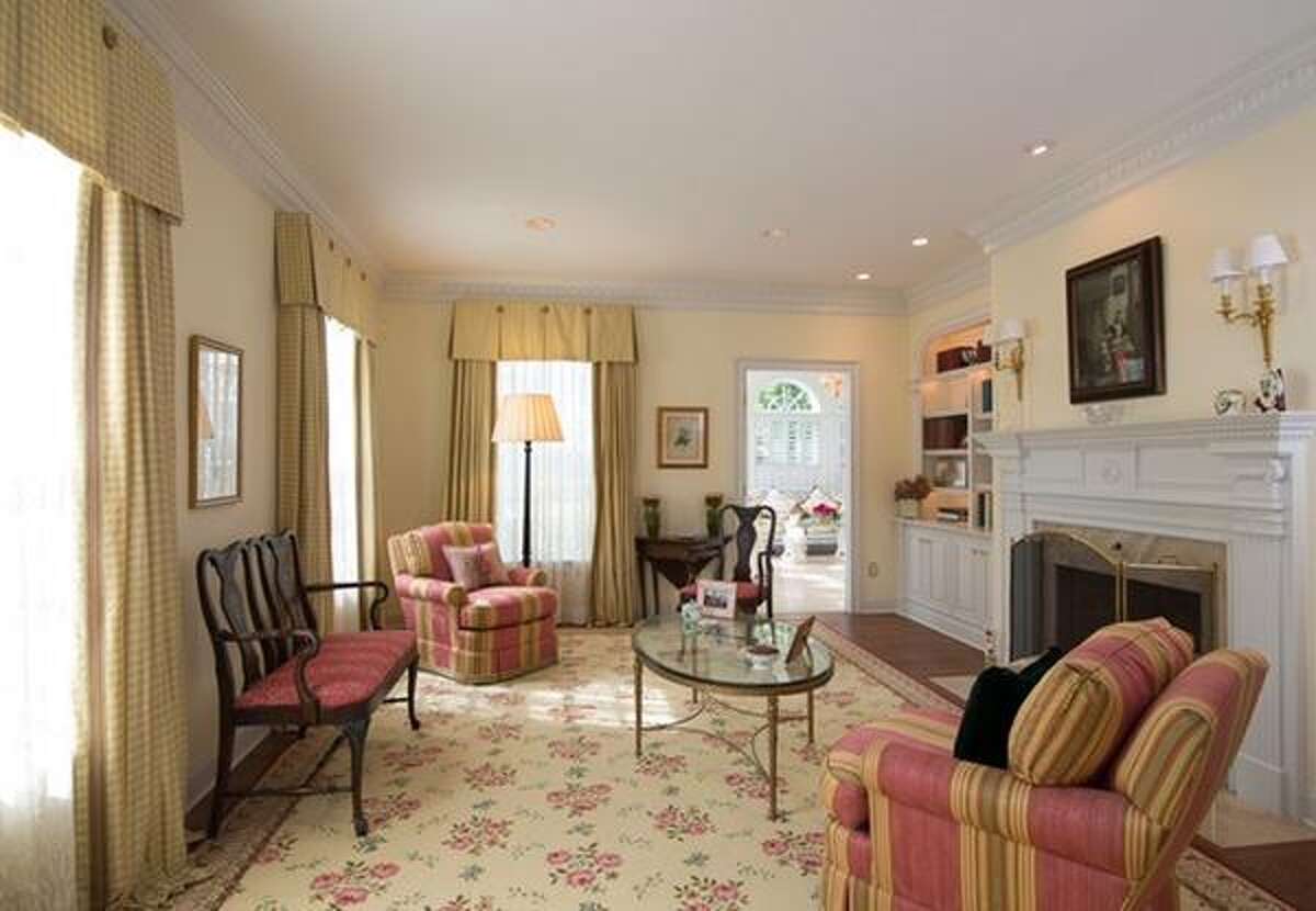 For sale 5 homes in the North Colonie school district