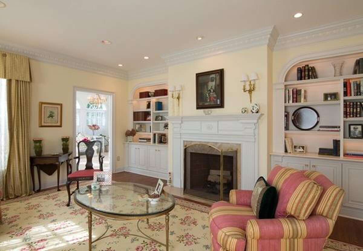 For sale 5 homes in the North Colonie school district