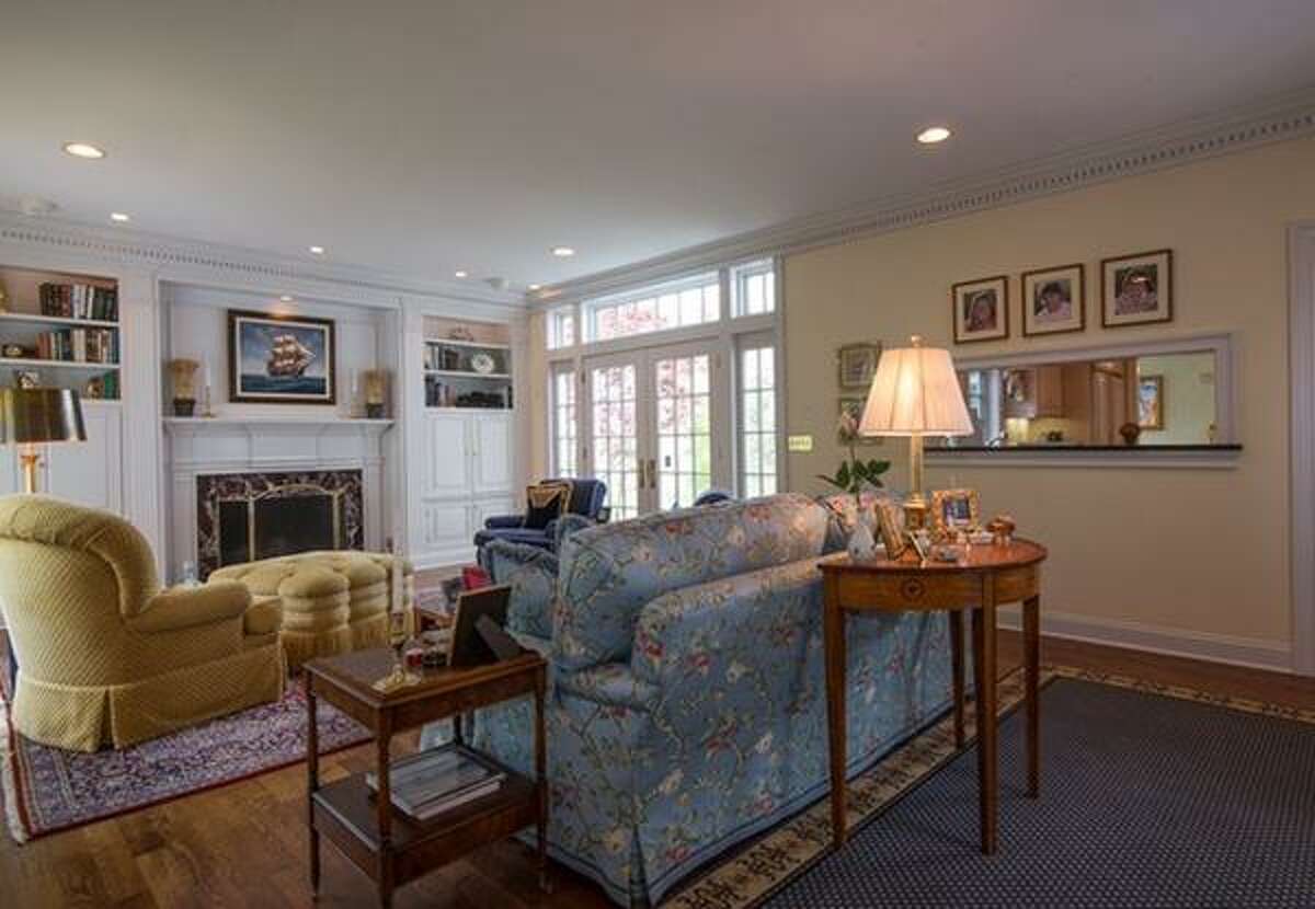 For sale 5 homes in the North Colonie school district