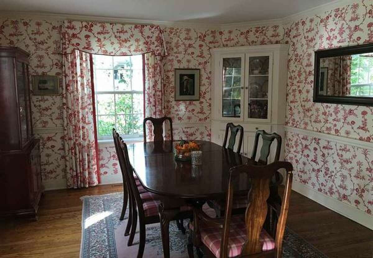 For sale 5 homes in the North Colonie school district