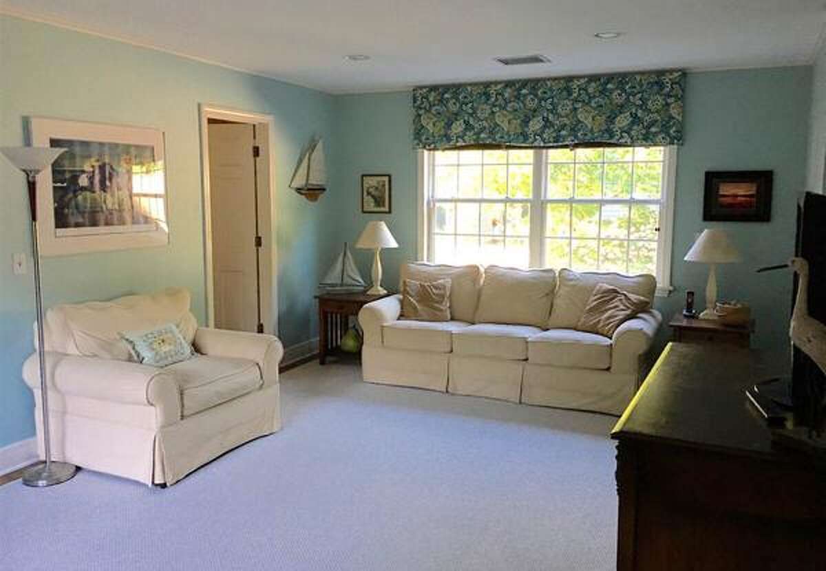 For sale 5 homes in the North Colonie school district