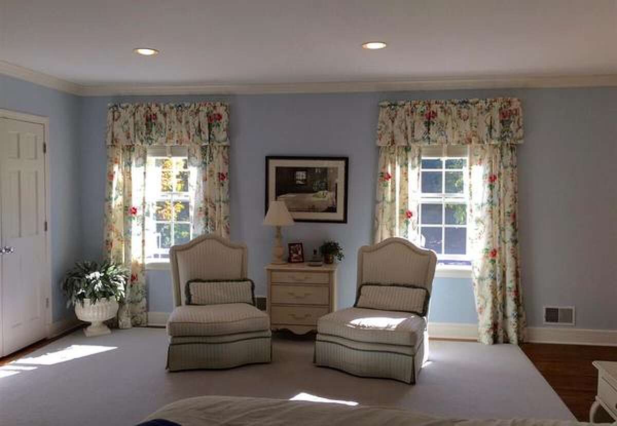 For sale 5 homes in the North Colonie school district