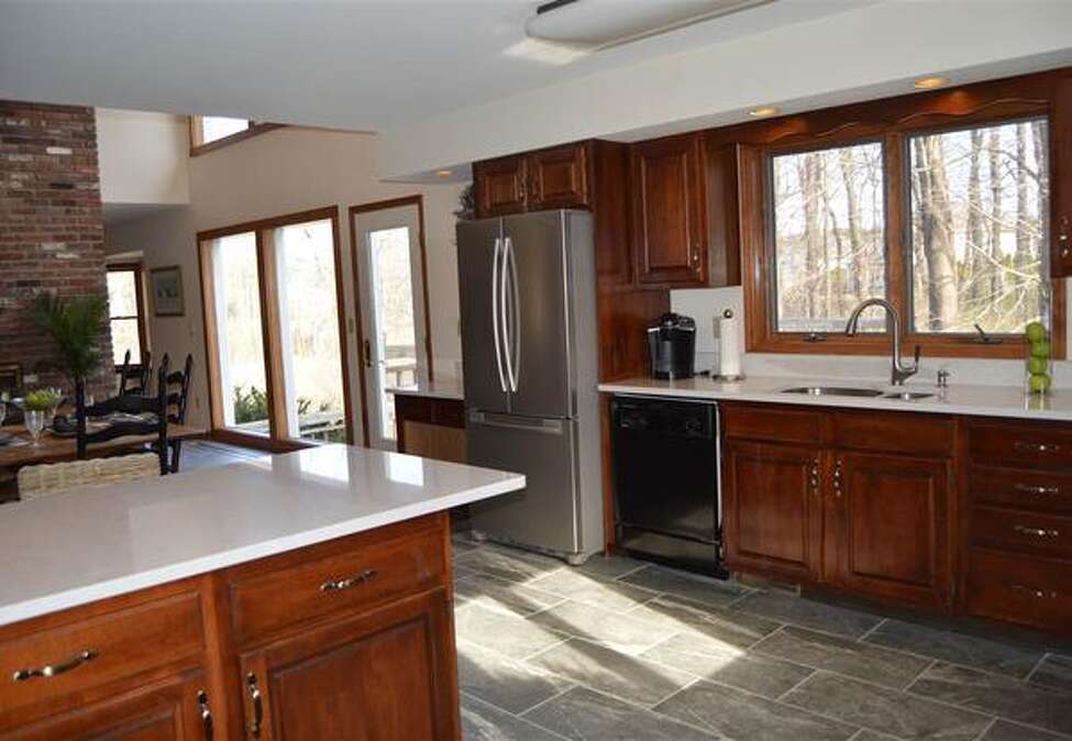 For sale 5 homes in the North Colonie school district