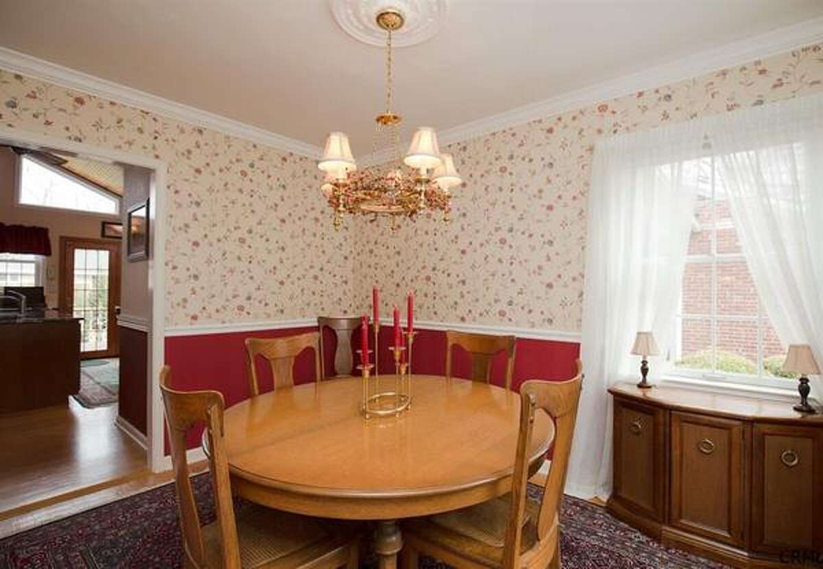 For sale 5 homes in the North Colonie school district