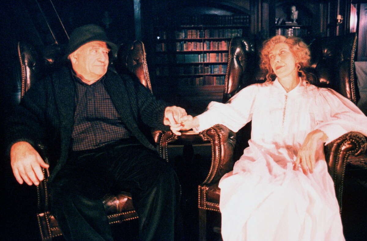 "The X-Files" even made the holidays weird. In a 1998 episode titled 'How the Ghosts Stole Christmas,' Mulder convinces Scully to stake out a reputed haunted house on the night before Christmas in which they discover a married couple (special guest stars Edward Asner, L and Lily Tomlin, R) keeping a dangerous secret.