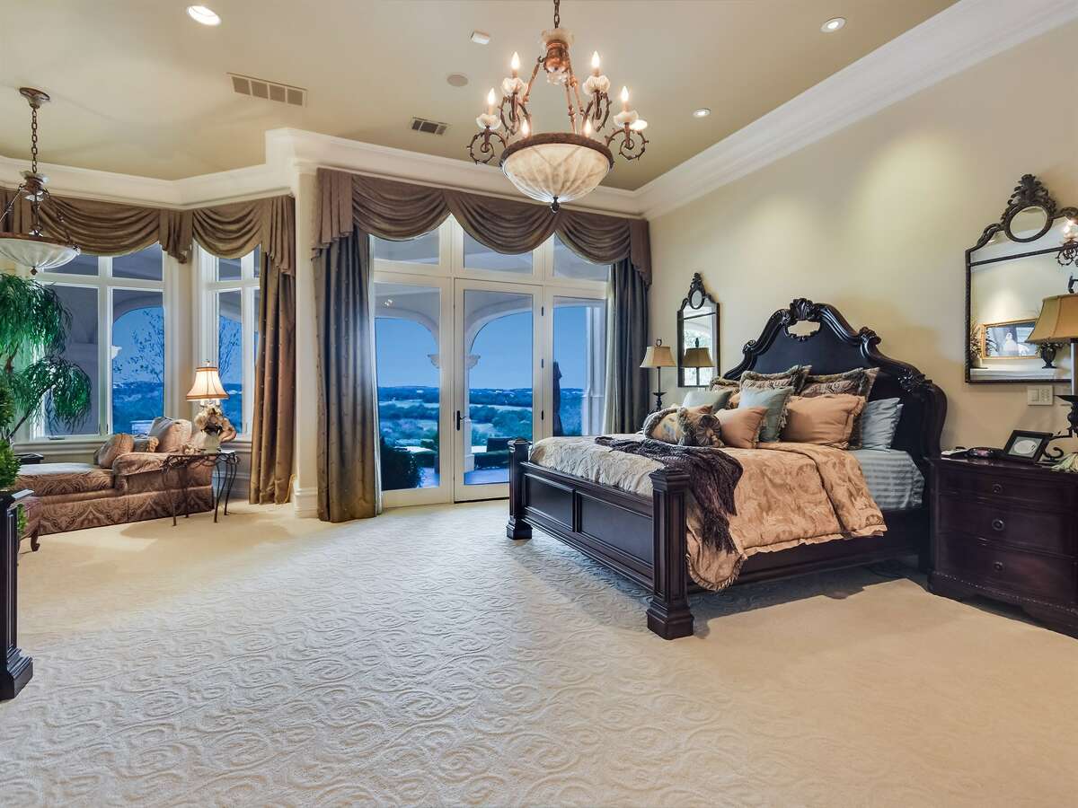 Former UT Longhorns football coach's Austin mansion on the market for ...