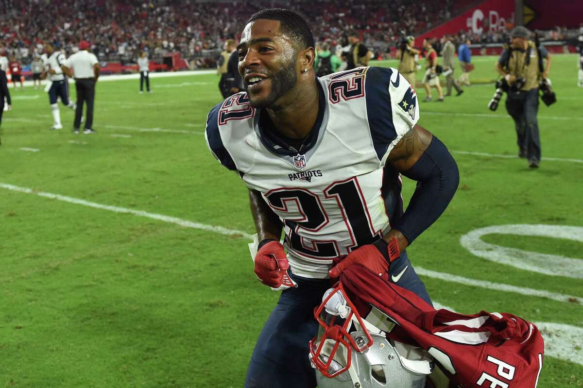 GLENDALE, AZ - SEPTEMBER 11: Cornerback Malcolm Butler #21 of the New England Patriots celebrates after the game against the Arizona Cardinals at University of Phoenix Stadium on September 11, 2016 in Glendale, Arizona. The New England Patriots won 23-21. (Photo by Ethan Miller/Getty Images)