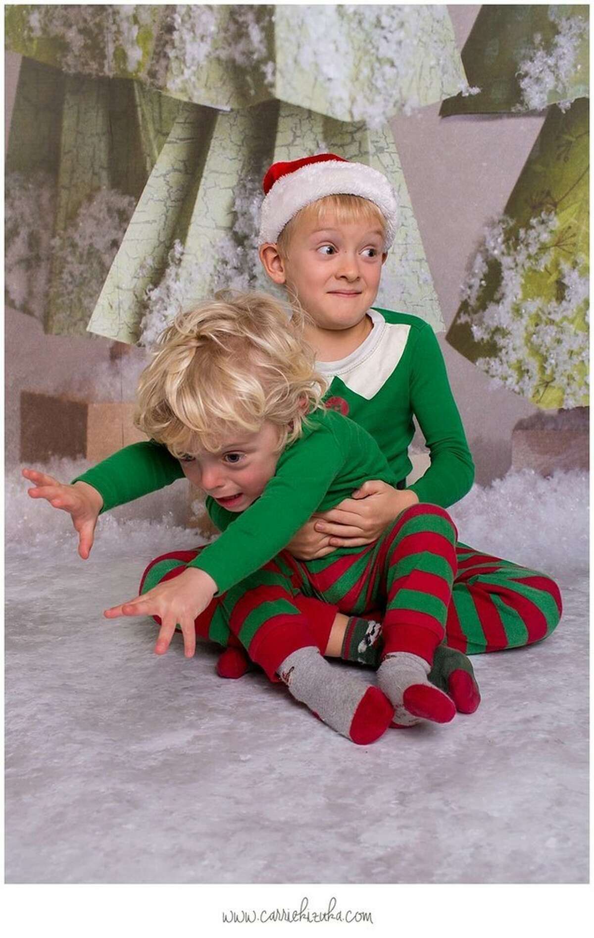 Readers' family holiday cards gone wrong